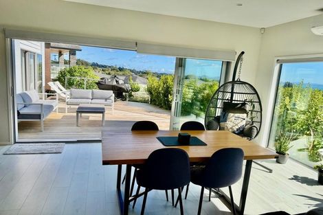Photo of property in 25 Woodridge Drive, Stanmore Bay, Whangaparaoa, 0932