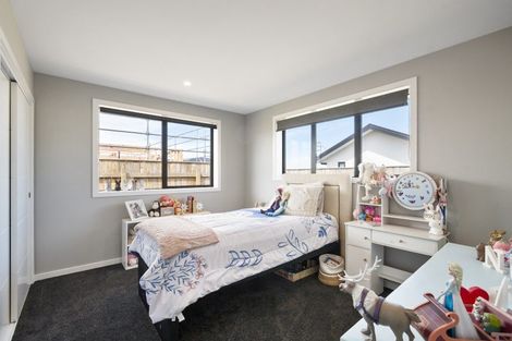 Photo of property in 12 Kanzan Grove, Maewa, Feilding, 4702