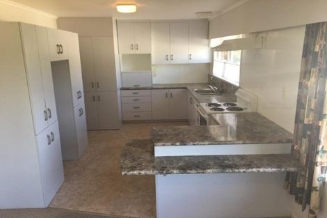 Photo of property in 41 Rimutaka Place, Titirangi, Auckland, 0604