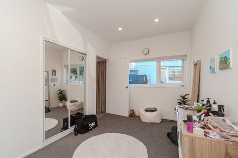 Photo of property in 89 Derwent Street, Island Bay, Wellington, 6023