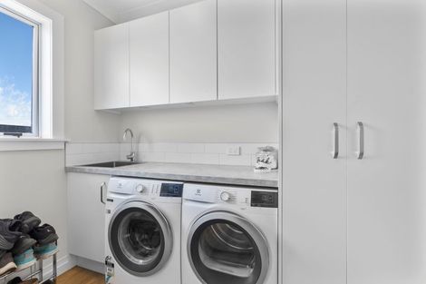 Photo of property in 11 Leith Road, Okato, New Plymouth, 4374