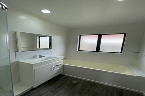 Photo of property in 2/51a Browns Road, Manurewa, Auckland, 2102