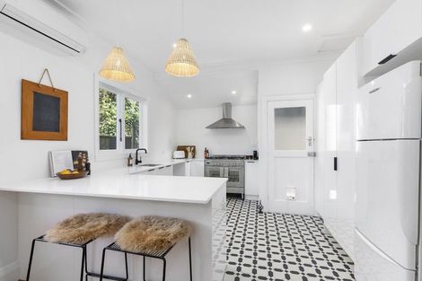 Photo of property in 5 Adams Terrace, Aro Valley, Wellington, 6021