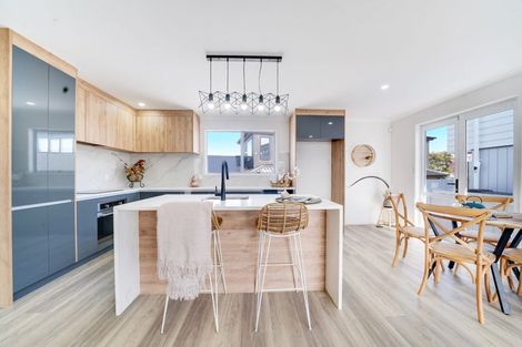 Photo of property in 7 Gambare Place, Wattle Downs, Auckland, 2103