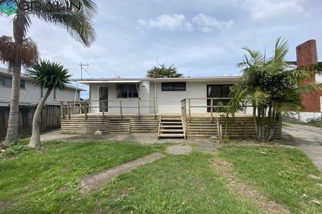 Photo of property in 101 Matipo Road, Te Atatu Peninsula, Auckland, 0610
