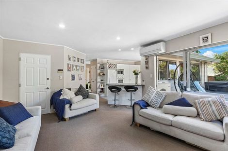 Photo of property in 24 Picasso Drive, West Harbour, Auckland, 0618
