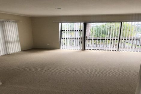 Photo of property in 1 Bass Street, West Harbour, Auckland, 0618