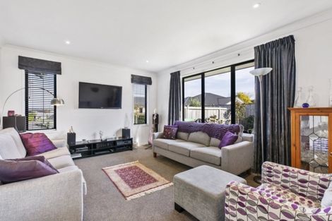 Photo of property in 4 Margaret Place, Waiuku, 2123