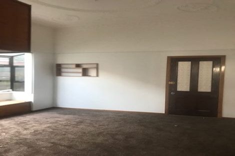 Photo of property in 17 Rua Street, Lyall Bay, Wellington, 6022