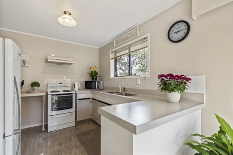Photo of property in 11/9 Evans Road, Glen Eden, Auckland, 0602
