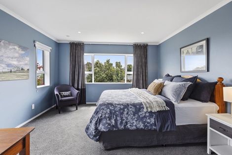 Photo of property in 13 De Castro Place, Titahi Bay, Porirua, 5022