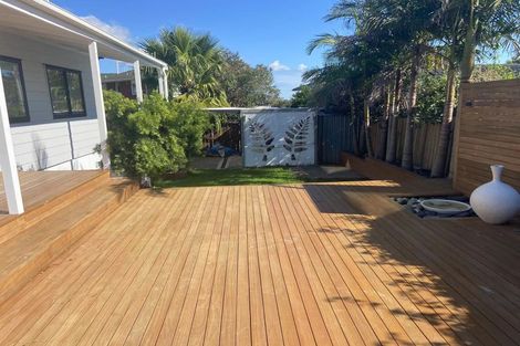 Photo of property in 2/27 Cherry Road, Bucklands Beach, Auckland, 2014
