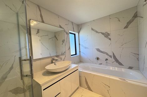 Photo of property in 8 Hobart Crescent, Wattle Downs, Auckland, 2103