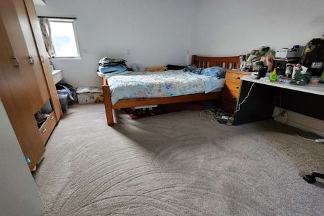 Photo of property in 2/19 Stanley Road, Glenfield, Auckland, 0629