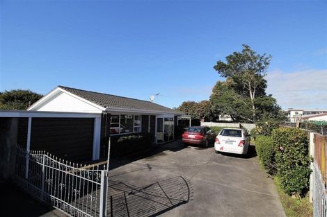 Photo of property in 3/89 Manuroa Road, Takanini, 2112