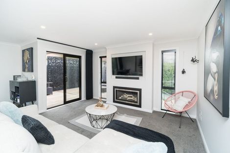 Photo of property in 6 Ngaio Street, West End, Palmerston North, 4412