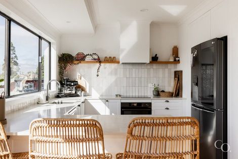 Photo of property in 70 Hinewa Road, Otumoetai, Tauranga, 3110