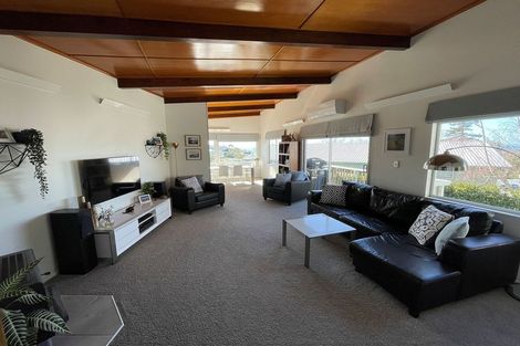 Photo of property in 11 Randall Place, Hospital Hill, Napier, 4110