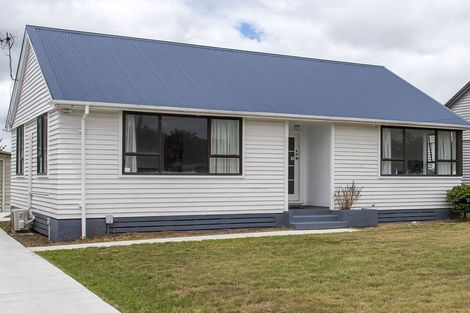 Photo of property in 19 Avro Crescent, Hornby, Christchurch, 8042