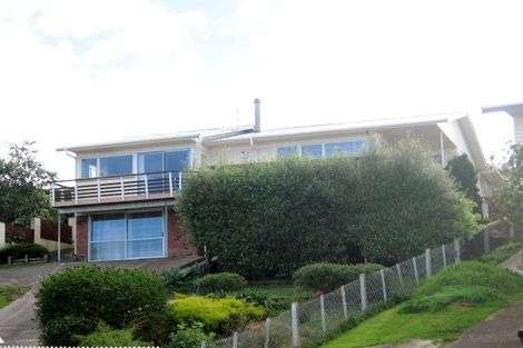 Photo of property in 11 Hartley Terrace, Massey, Auckland, 0614