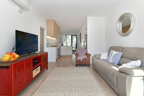 Photo of property in 4/445 Hibiscus Coast Highway, Orewa, 0931