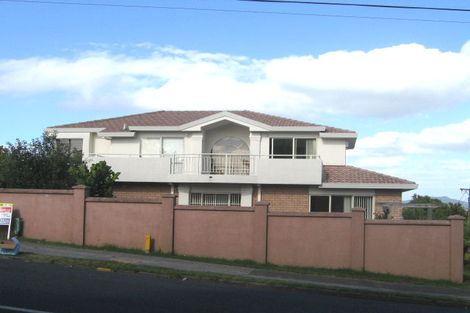 Photo of property in 2/17a Forrest Hill Road, Milford, Auckland, 0620