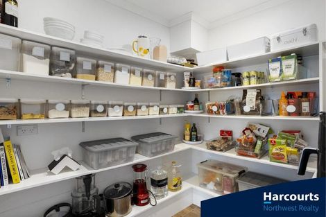 Photo of property in 1b Makora Road, Massey, Auckland, 0614