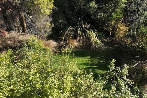 Photo of property in 21 Amelia Crescent, Waikawa, Picton, 7220