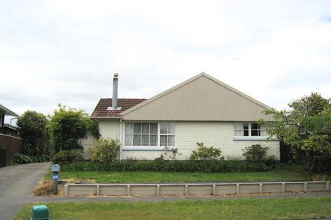 Photo of property in 5 Highfield Place, Avonhead, Christchurch, 8042