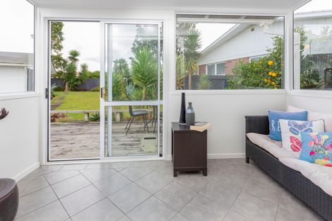 Photo of property in 19 Paterson Avenue, Pukekohe, 2120