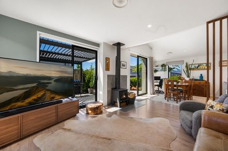 Photo of property in 24 Obelisk Street, Wanaka, 9305