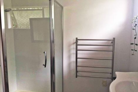 Photo of property in 2/2 Girrahween Drive, Totara Vale, Auckland, 0629