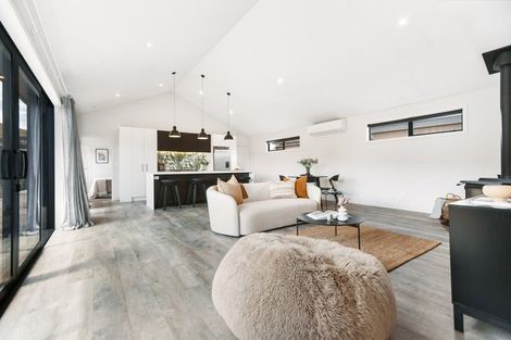 Photo of property in 23 Matipo Street, Wanaka, 9305