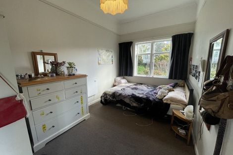 Photo of property in 28 Maarama Crescent, Aro Valley, Wellington, 6021