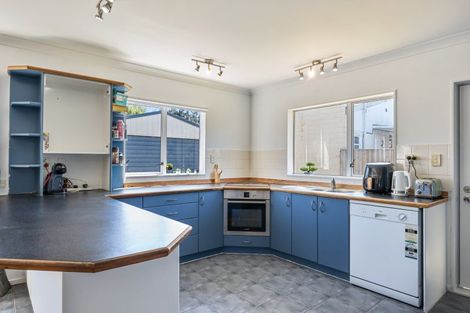 Photo of property in 3 Ipswich Grove, Wainuiomata, Lower Hutt, 5014