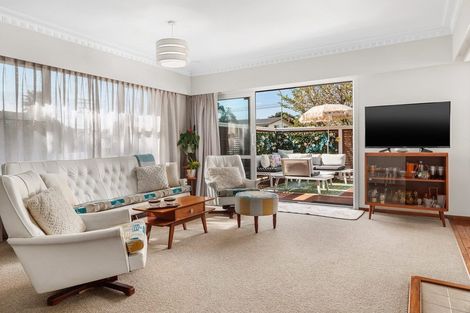 Photo of property in 28 Maranui Street, Mount Maunganui, 3116