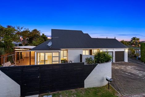 Photo of property in 41a Maygrove Drive, Orewa, 0931