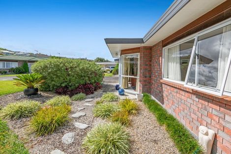 Photo of property in 96a Lakeside Drive, Orewa, 0931