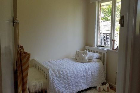 Photo of property in 4a/2 Corrella Road, Belmont, Auckland, 0622