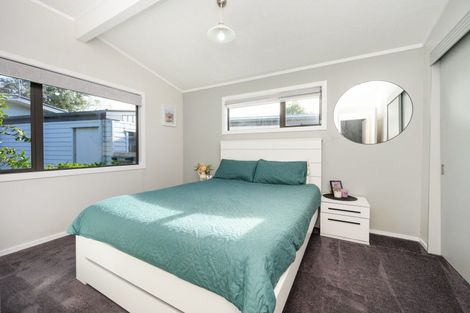 Photo of property in 6 Willowstream Grove, Cloverlea, Palmerston North, 4412