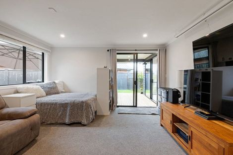 Photo of property in 19 Rose Leigh Drive, Cambridge, 3434