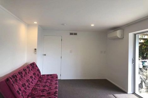 Photo of property in 4 Halder Place, Torbay, Auckland, 0632