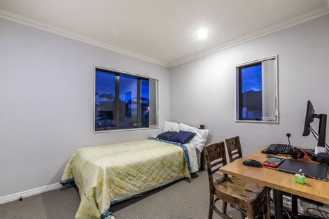 Photo of property in 10 Oak View Terrace, Schnapper Rock, Auckland, 0632