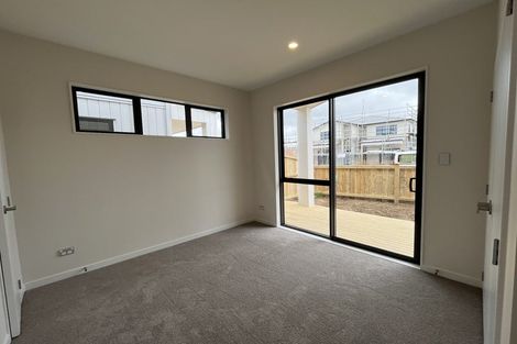 Photo of property in 18 Kapeta Lane, Karaka, 2113