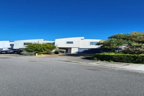 Photo of property in 14 Marina View, Paremata, Porirua, 5026