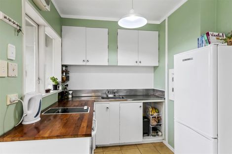 Photo of property in 4u4 Kenwyn Terrace, Newtown, Wellington, 6021