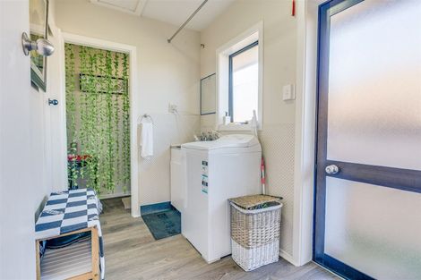 Photo of property in 10 Oakdale Street, Avonhead, Christchurch, 8042