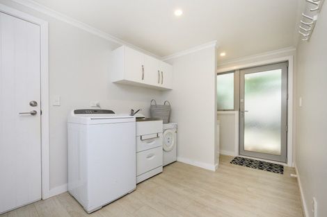 Photo of property in 5 Heritage Place, Terrace End, Palmerston North, 4410