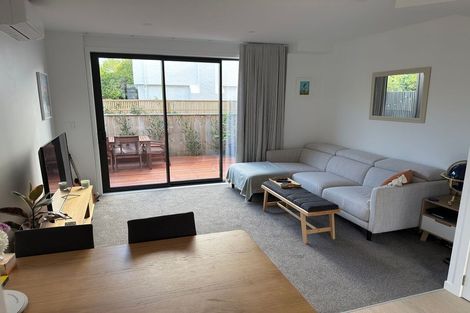 Photo of property in 323 Riverside Drive, Waterloo, Lower Hutt, 5011