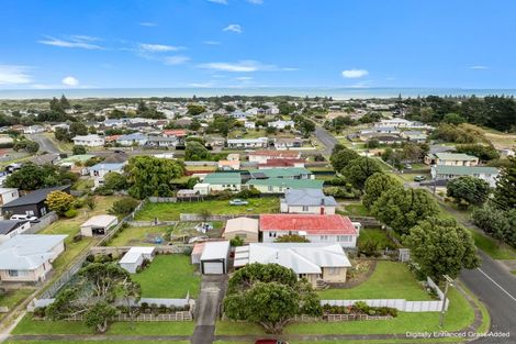 Photo of property in 72 Manuka Street, Castlecliff, Whanganui, 4501